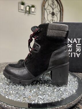 Naturalizer Myla Waterproof Black Bootie Chunky Block Heel Lug Sole Winter Boot